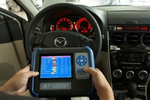 Automobilių diagnostikos įranga