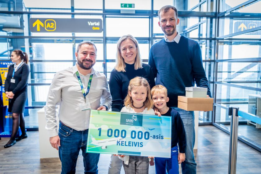 Kauno oro uostas aptarnavo milijoną keleivių – toliau telkiasi į augimą ir plėtrą