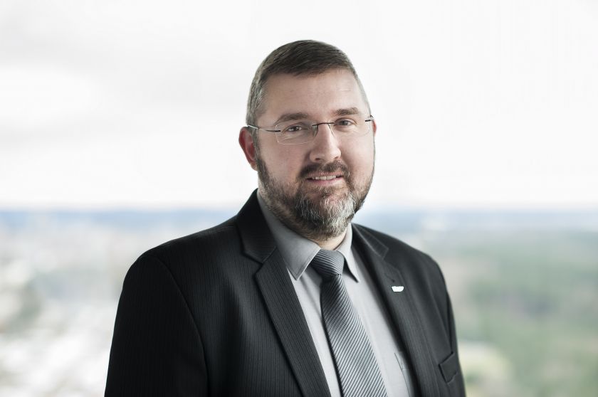 Draudikai pataria: kad kelionė dviračiu ar elektriniu paspirtuku nesibaigtų ligoninėje