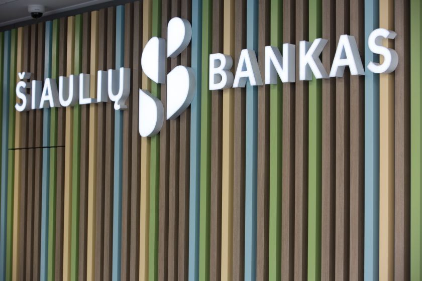 Dar 12 Šiaulių banko skyrių atveria duris klientams