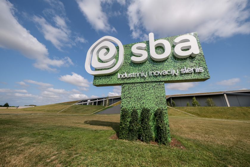 SBA tęsia plėtrą – pristatytas labiausiai robotizuotas gamybinis kompleksas regione