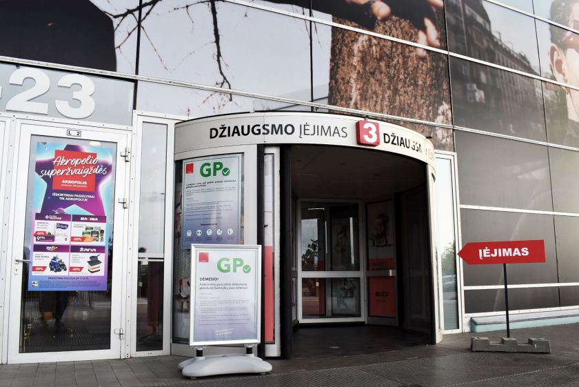 Pirmosiomis dienomis galimybių pasų patikra „Akropoliuose“ vyko sklandžiai, eilių nebuvo