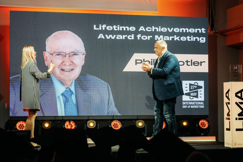 Marketingo guru Ph. Kotlerį pasiekė apdovanojimas iš Vilniaus