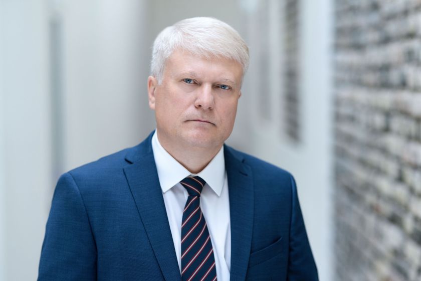 Kelionės Vėlinių laikotarpiu vairuotojams gali apkarsti: patarimai, ko reikėtų saugotis