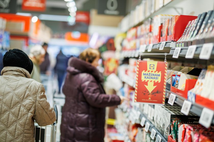 
Po švenčių piniginėje švilpauja vėjai? 12 patarimų, kaip apsipirkti pigiau ir sutaupyti                