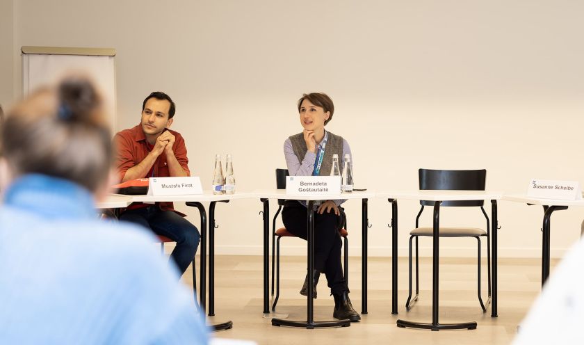 
Tyrimas rodo, kad vyresnių žmonių įdarbinimas susijęs su aukštesniu šalies BVP                