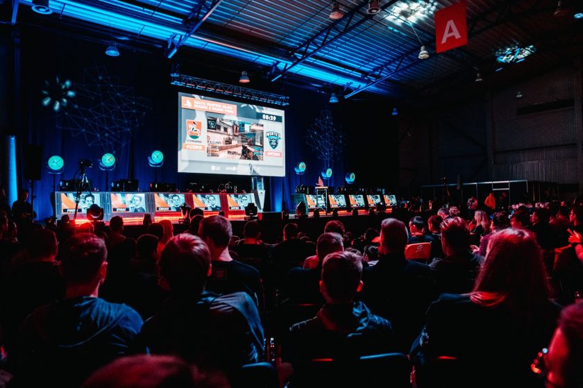 
Žaidimų kultūros renginys „GameOn“ pristato naujovę: papildoma diena ir  didesnis dėmesys verslui  Žaidimų kultūros renginys „GameOn“ plečiasi: pristato papildomą dieną                