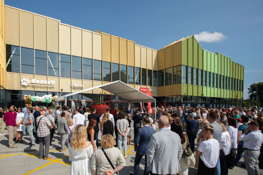 
Trankiai atidaryta nauja jubiliejinė – 90-oji „Rimi“ parduotuvė Avižieniuose                