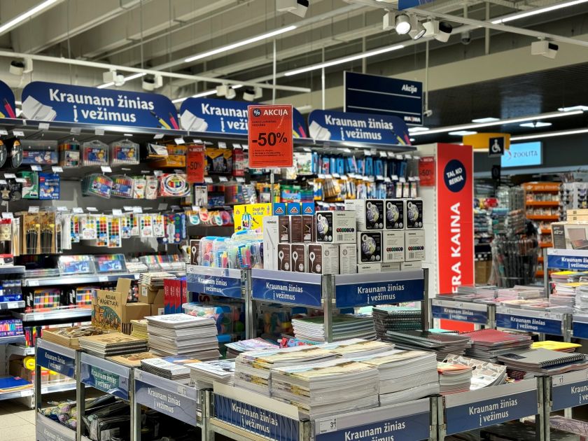 
Pasiruošimas artėjantiems mokslo metams: kiek šiemet kainuoja bazinis mokyklinių prekių krepšelis?                