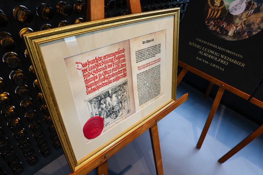 
Pagal griežtą susitarimą: „Volfas Engelman“ bravore verdamas karališkas gėrimas – vienintelis toks Lietuvoje                