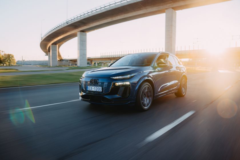 Naujasis „Audi Q6 e-tron“ – jau Lietuvoje: modelis, brėžiantis ateities e. mobilumo kryptį