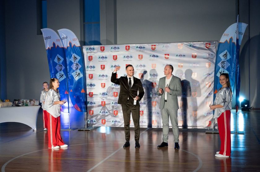 Trakuose atidaryta pirmoji daugiafuznkcė sporto salė: bendra projekto vertė – daugiau nei 5 mln. eurų