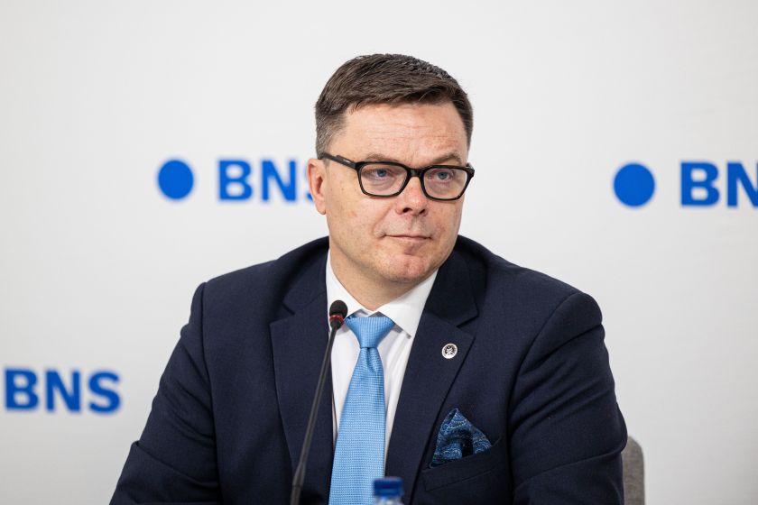 Lietuvos advokatūra prašo stabdyti mokesčių reformą, bet dėl gynybos finansavimo turi pasiūlymą