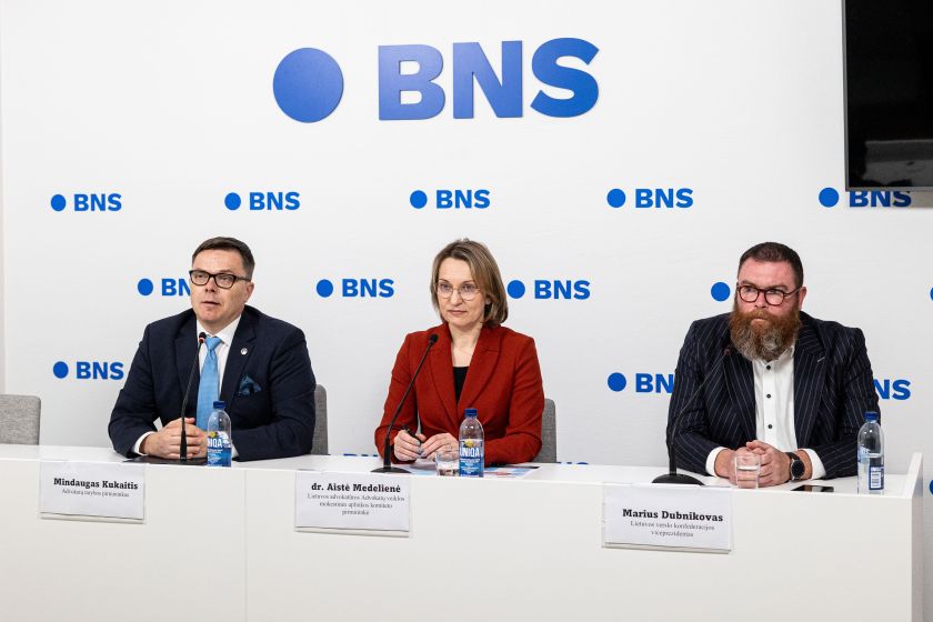 Lietuvos advokatūra prašo stabdyti mokesčių reformą, bet dėl gynybos finansavimo turi pasiūlymą