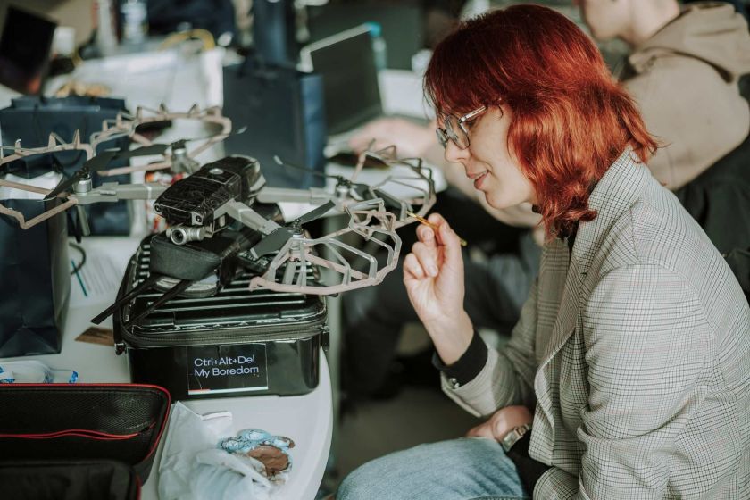 Šauliai kviečia į mūšį gynybos technologijų erdvėje: Kaune vyks hakatonas „Ugninis skydas: misija DI 2025“