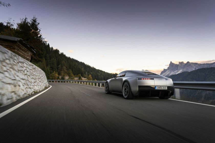 „Audi Concept C“ jau rieda gatvėmis: įspūdingas sportinis elektromobilis – pirmasis naujos „Audi“ filosofijos pavyzdys