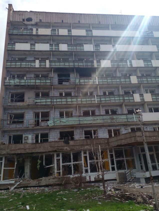 Iki šiol nepasakota istorija: kaip Lietuvoje nupirkti autobusai šimtams bombarduojamo Mariupolio žmonių suteikė šansą gyventi