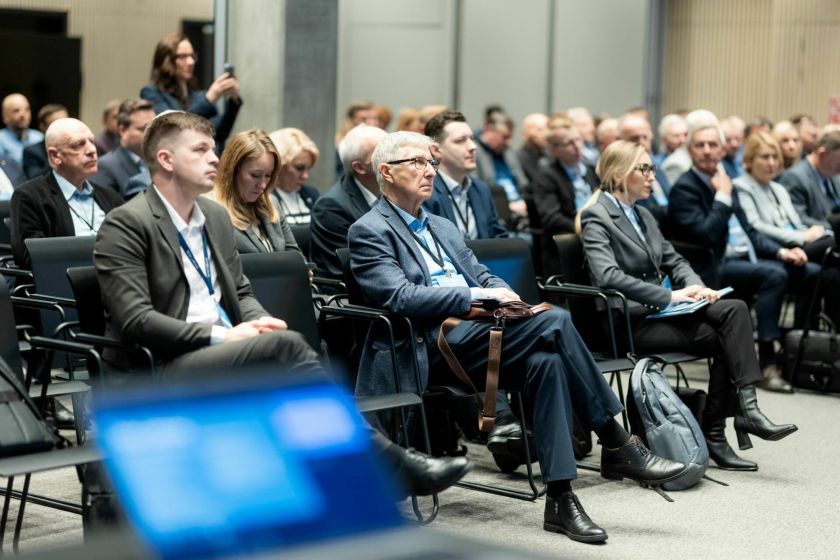 „Via Lietuva“ su savivaldybių atstovais aptarė 2026 m. kelių projektų portfelį, Kelių fondą ir infrastruktūros iššūkius regionuose