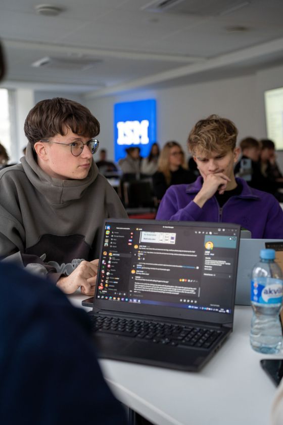 „Vibe coding“ keičia inovacijų kūrimo taisykles: tai atveria naują galimybių lauką verslams